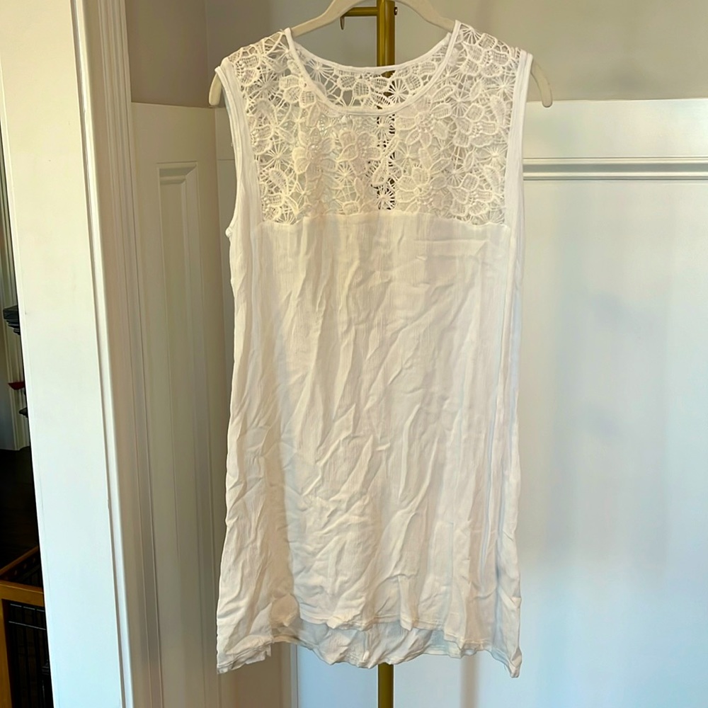 EUC Amiani beach cover up tunic with lace design size large